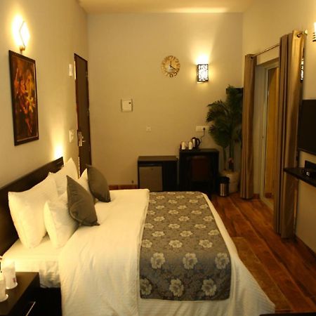 Anandam Clarks Inn Suites Vrindāvan Exterior foto